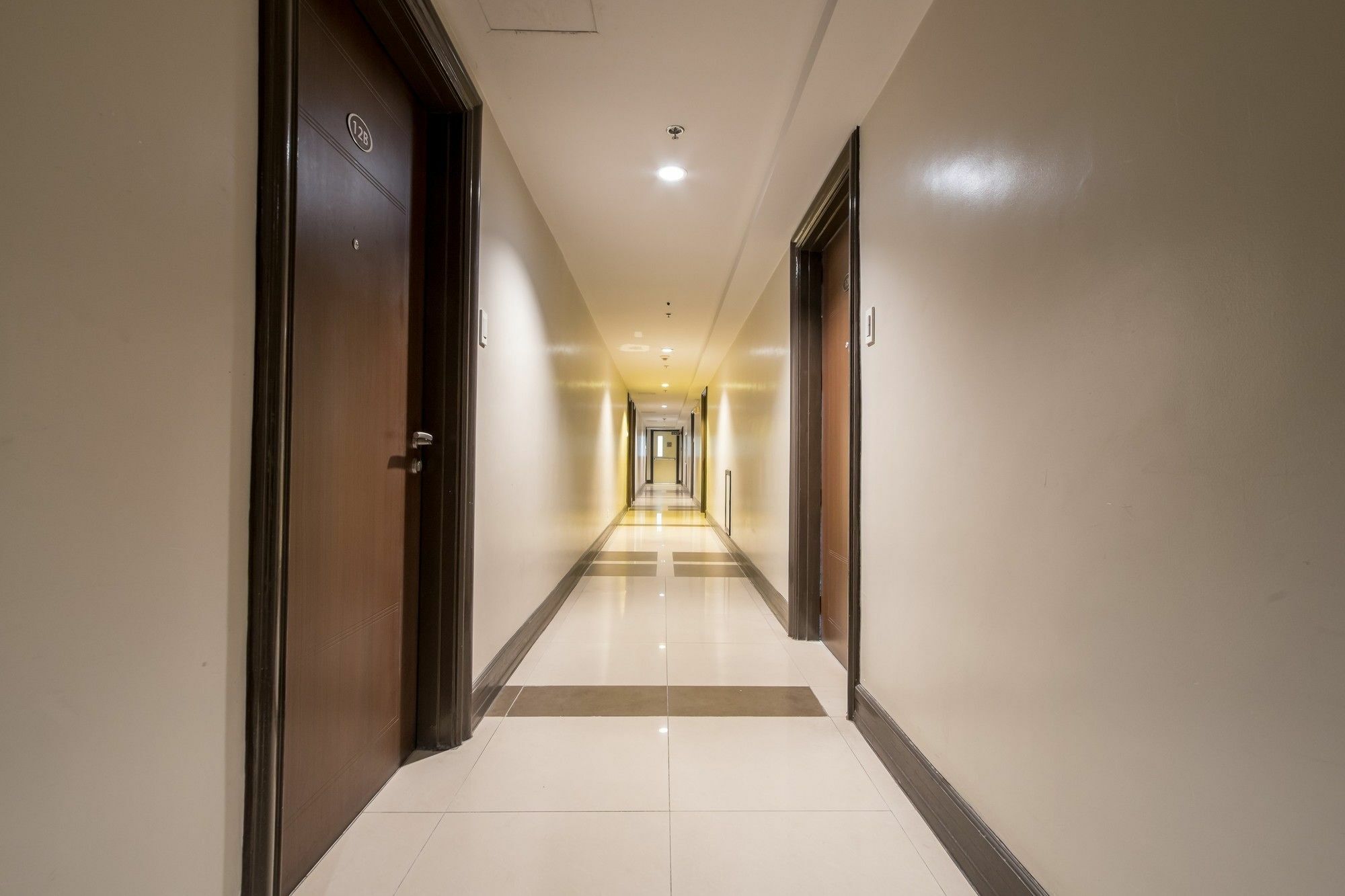 Zen Home Forbeswood Parklane Bgc Taguig Ngoại thất bức ảnh